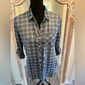 Blue and white soft button down shirt size large.